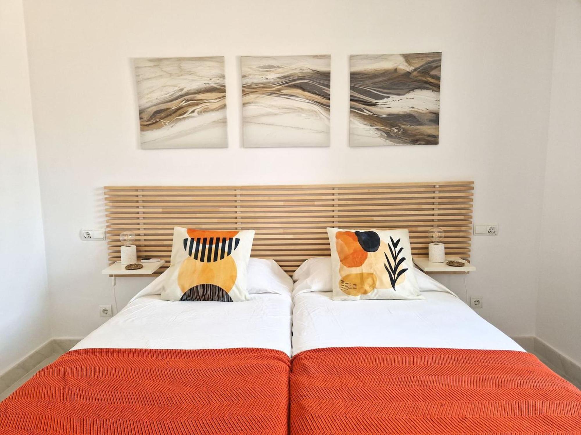 Modern Two Bedroom In Pueblo Cortes Del Golf Benahavis Apartment *