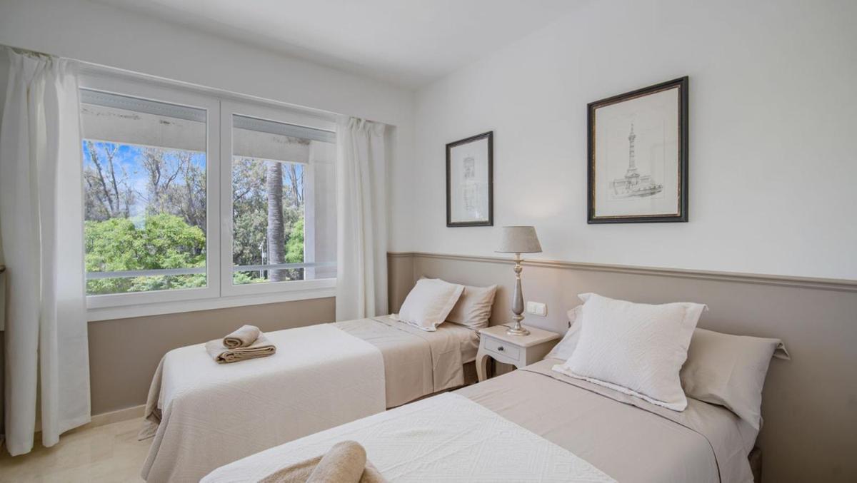 Beach-line With 3 Bedrooms In *
