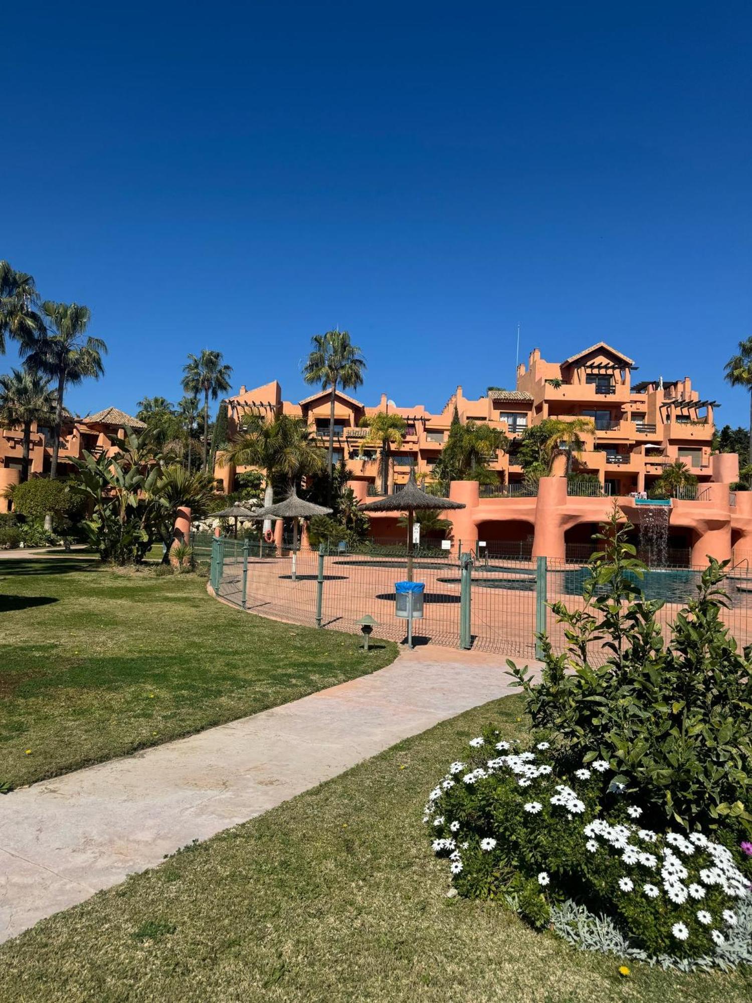 Nueva Sotoserena Apartment Estepona