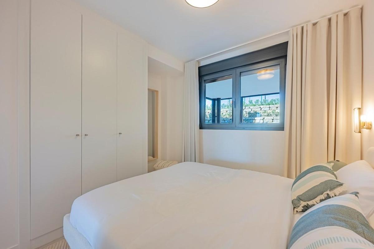 Magnificent 3-bedroom Apartment, Terrace, Sauna And Swimming Pools *