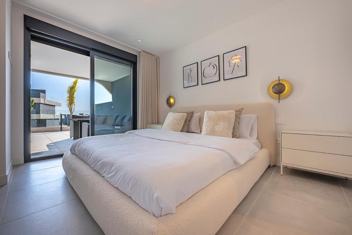 Apartment Magnificent 3-bedroom Apartment, Terrace, Sauna And Swimming Pools