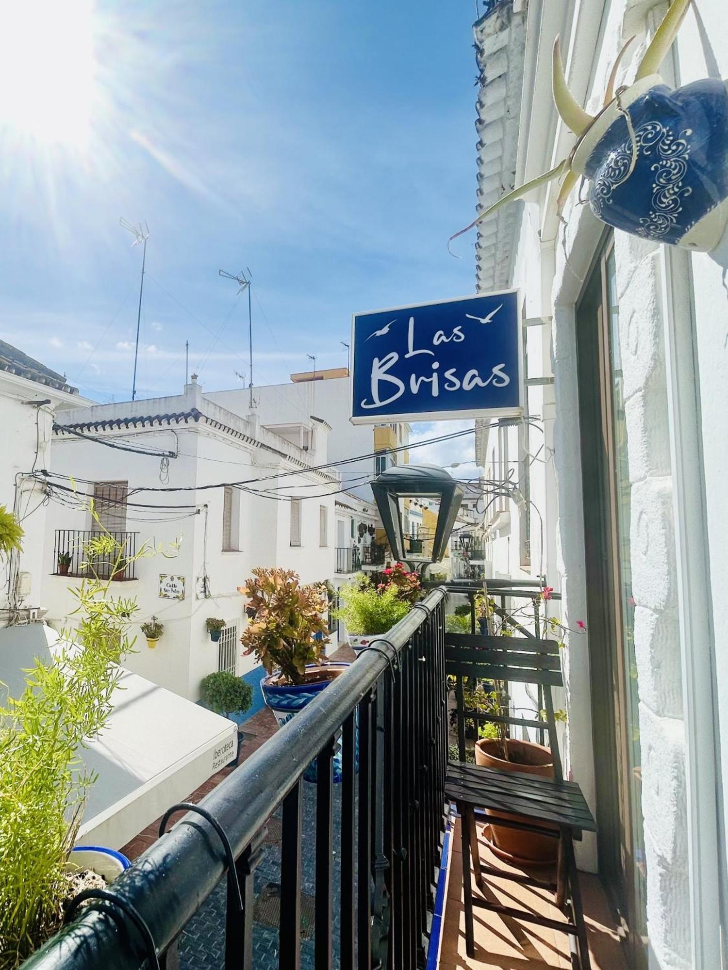 Hotel Brisas *