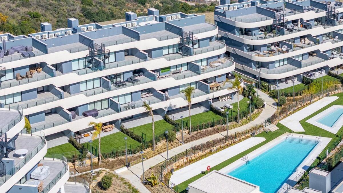 Luxury Oasis Escape *