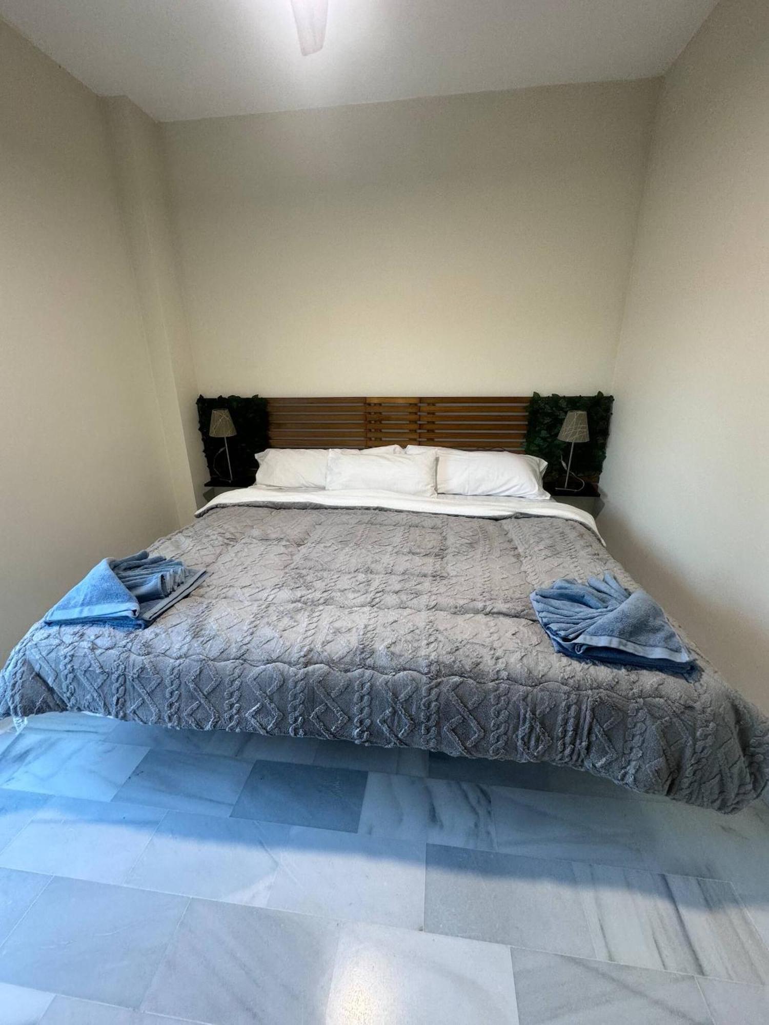 Cozy Room In Modern Shared Apartment In Atalaya, Spain * Estepona