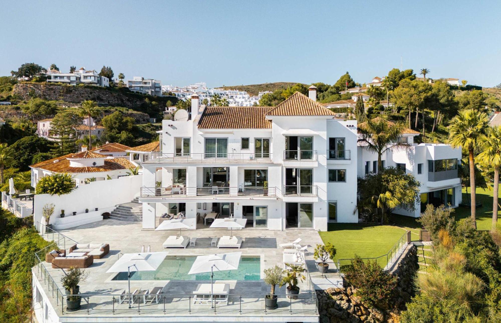 Villa Paraiso Alto Ultimate Pool Gym Cinema Parking Golf *