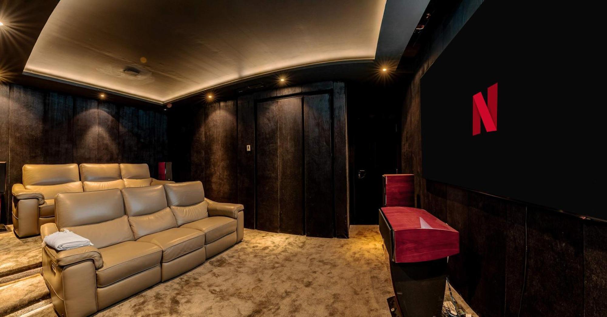 Paraiso Alto Ultimate Pool Gym Cinema Parking Golf Estepona