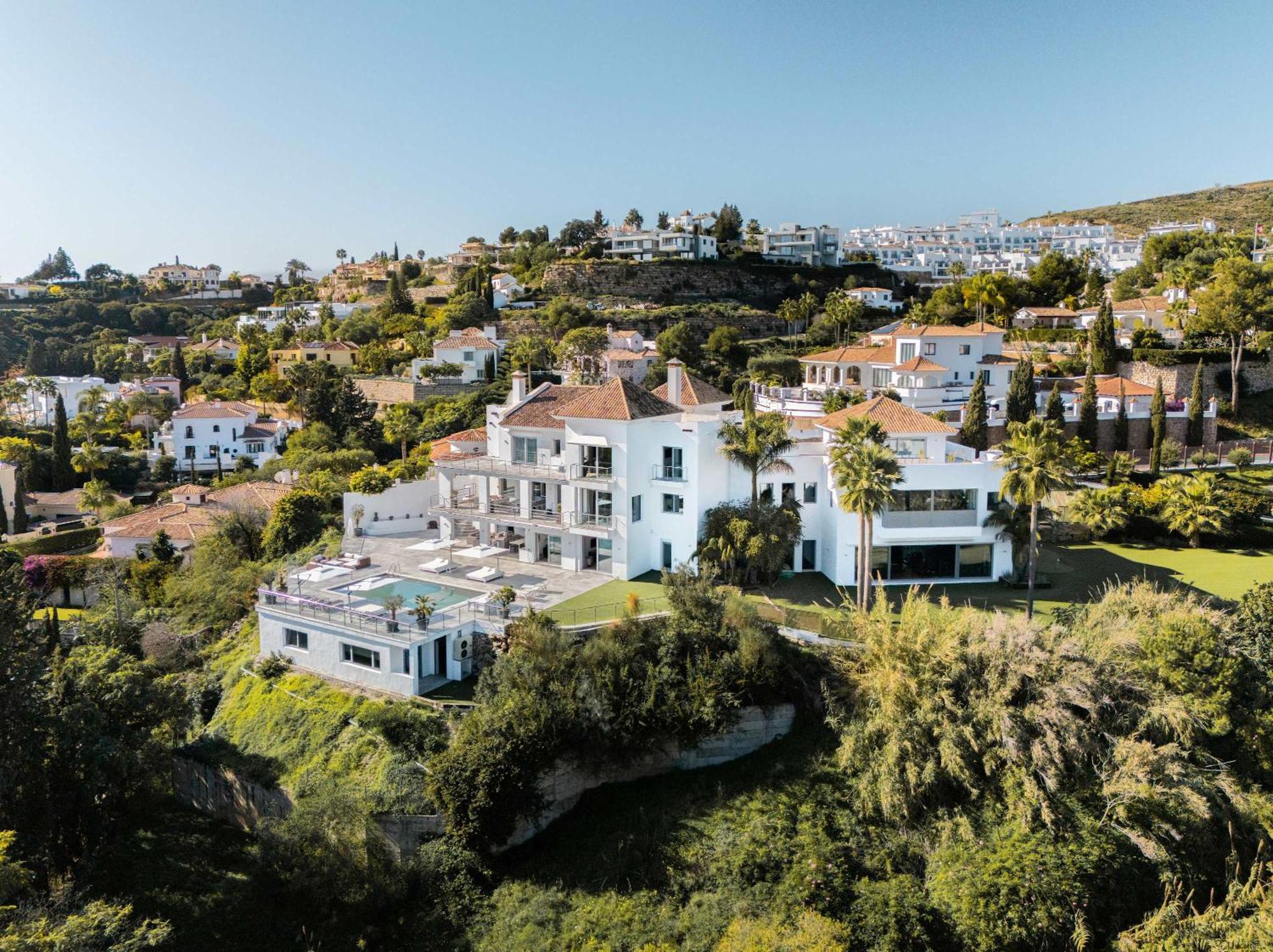 Villa Paraiso Alto Ultimate Pool Gym Cinema Parking Golf