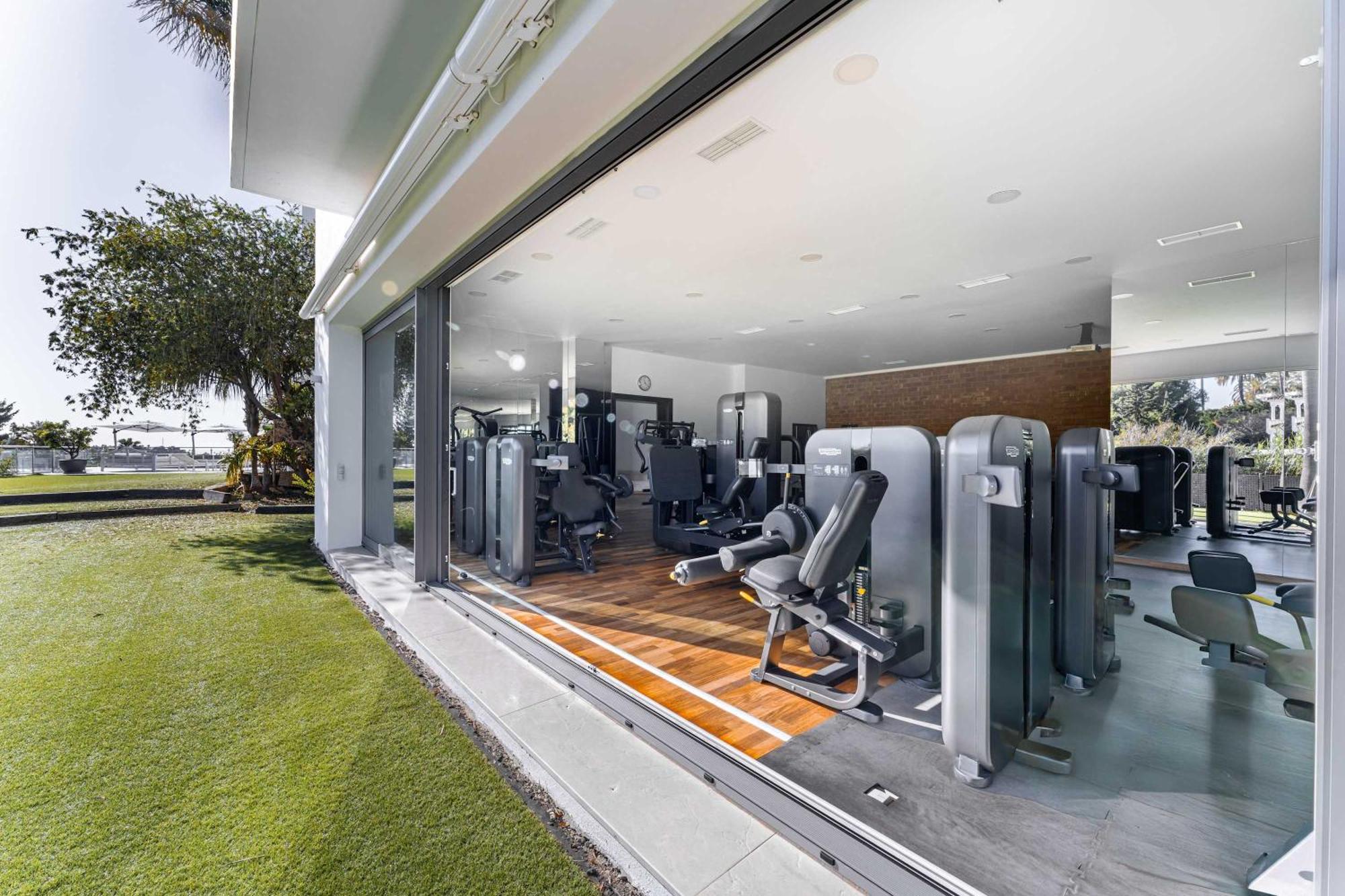Paraiso Alto Ultimate Pool Gym Cinema Parking Golf Villa *