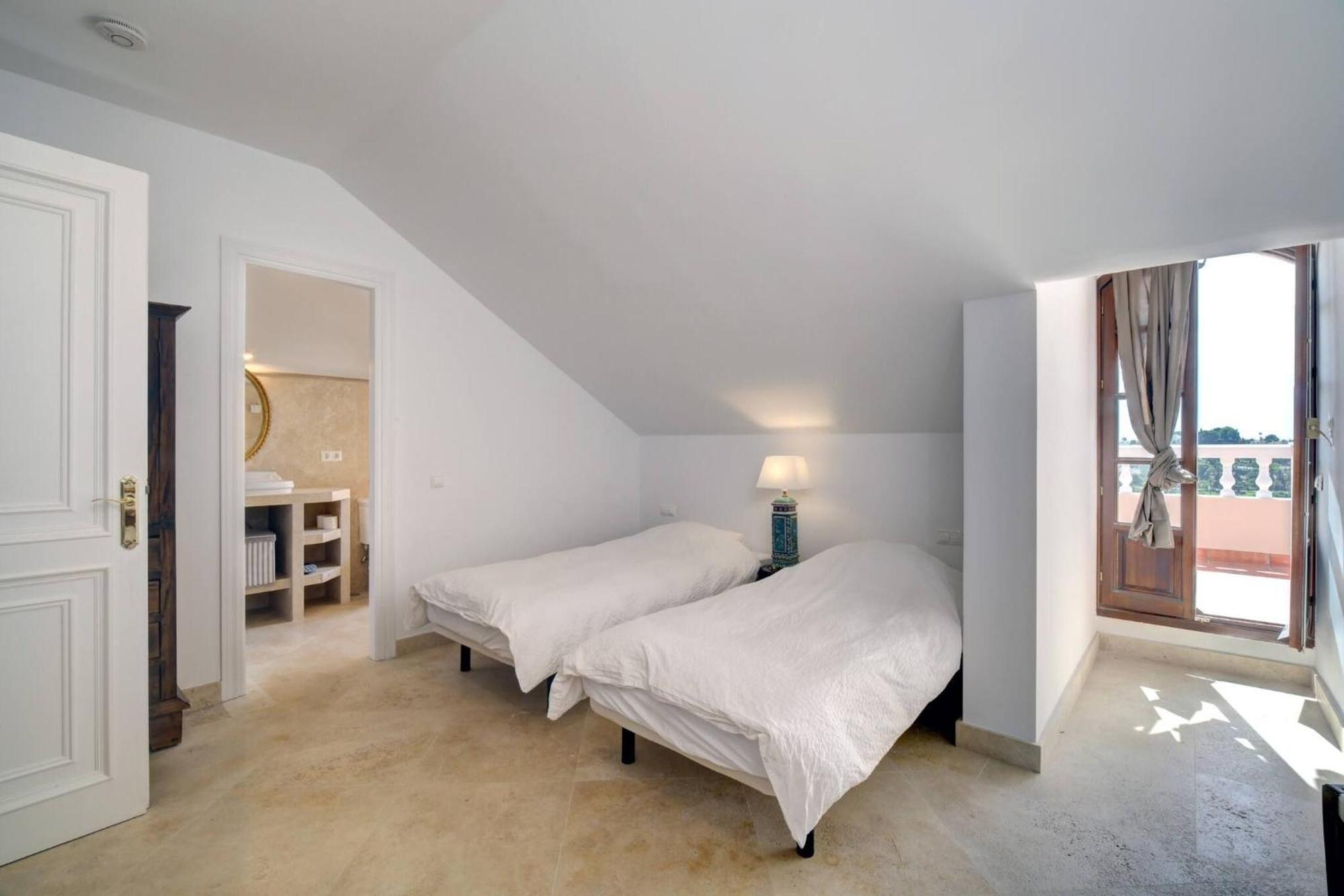 Huge Golf With One Of Marbella Biggest Spas Villa
