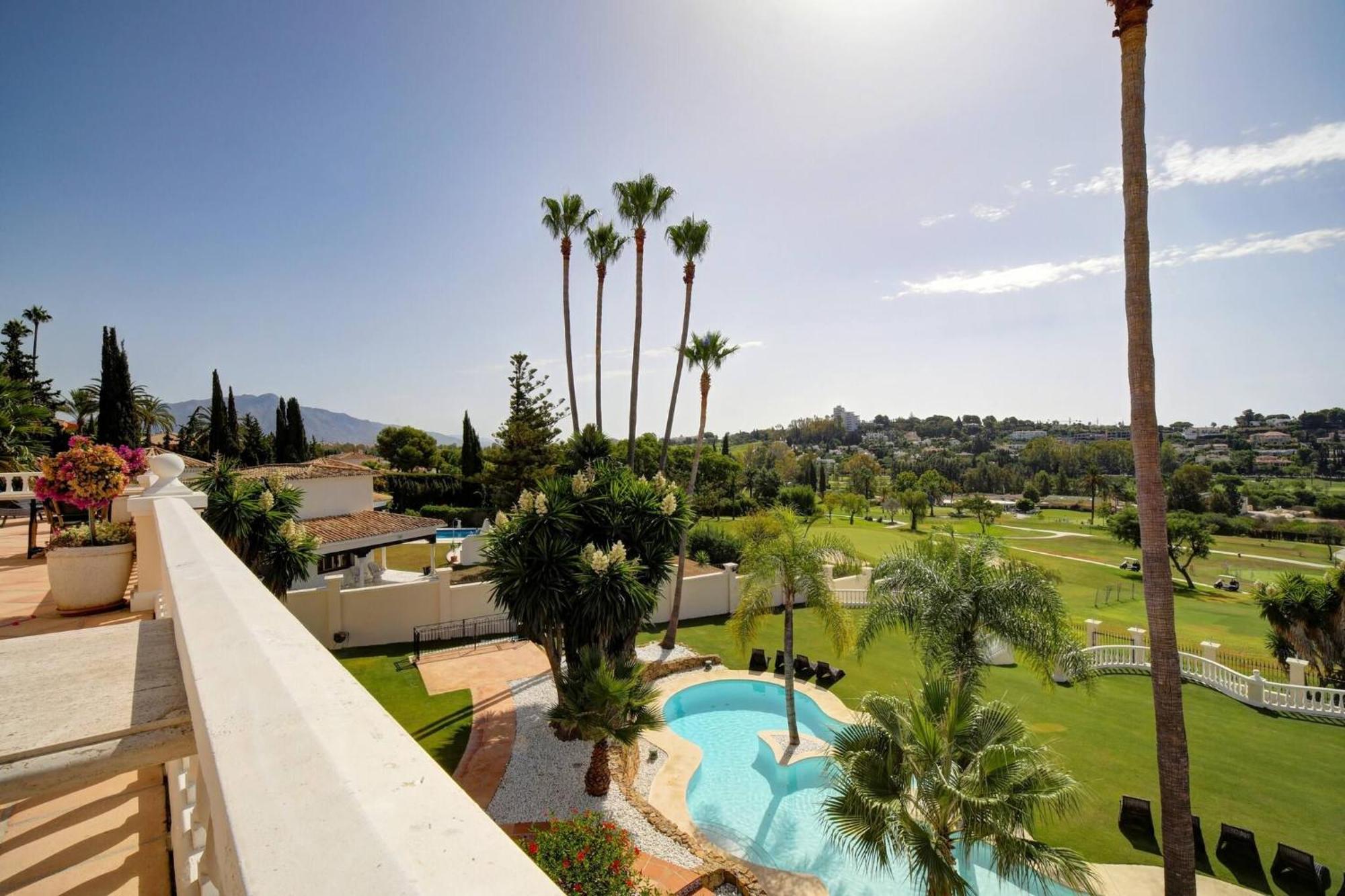 Huge Golf With One Of Marbella Biggest Spas *