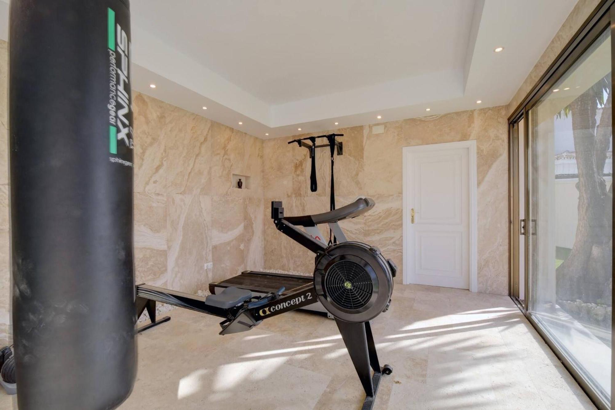 Villa Huge Golf With One Of Marbella Biggest Spas *