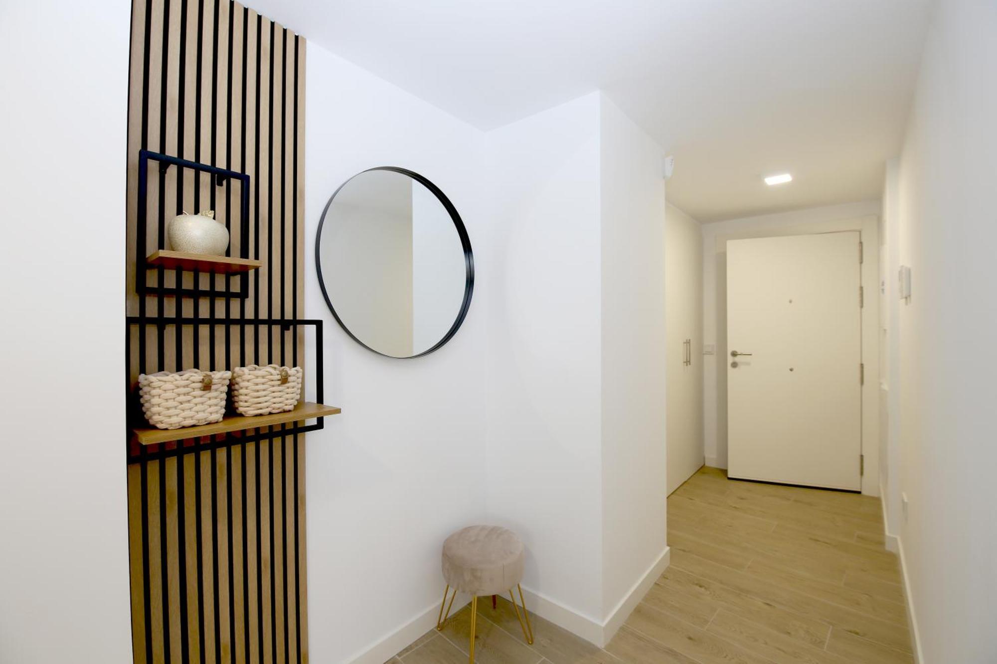 West Luxury Leona Apartment *