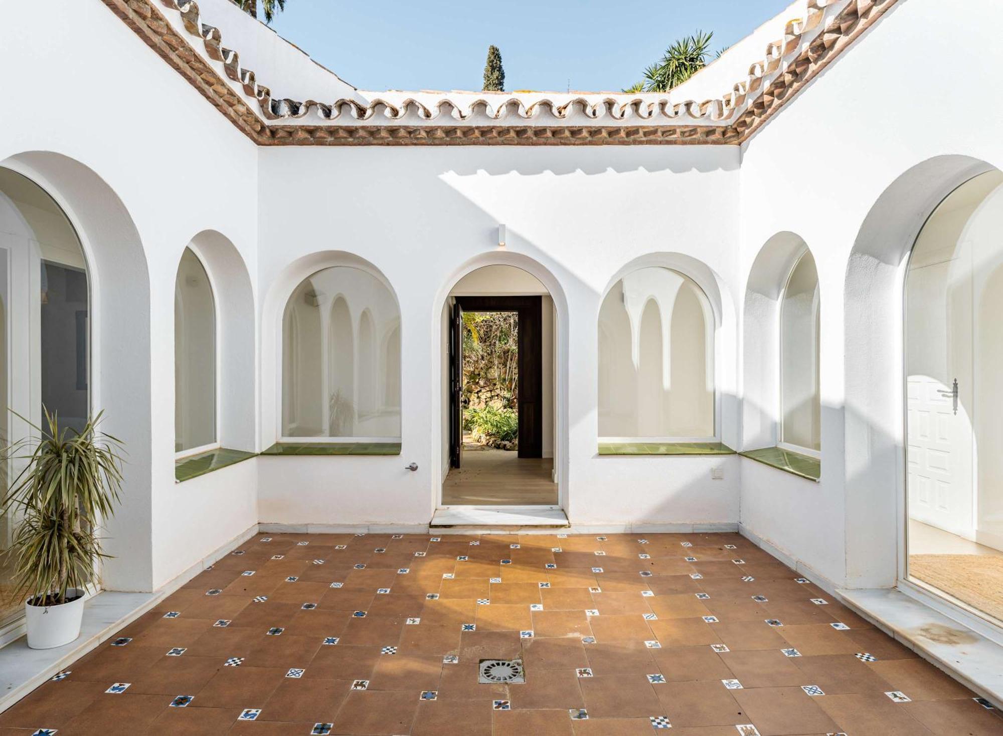 Capricho Front Golf Pool Views Villa *