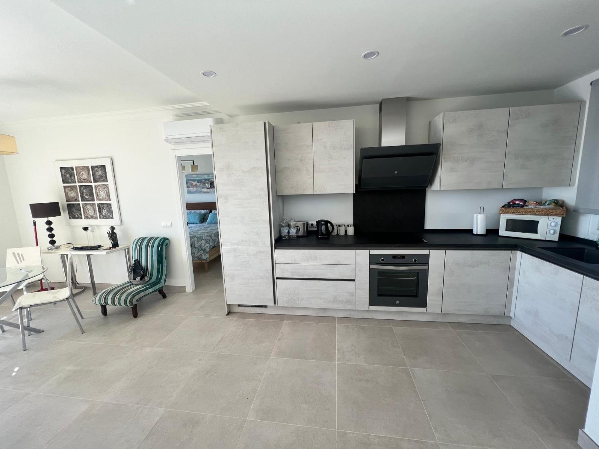Front With Stunning Sea Views *