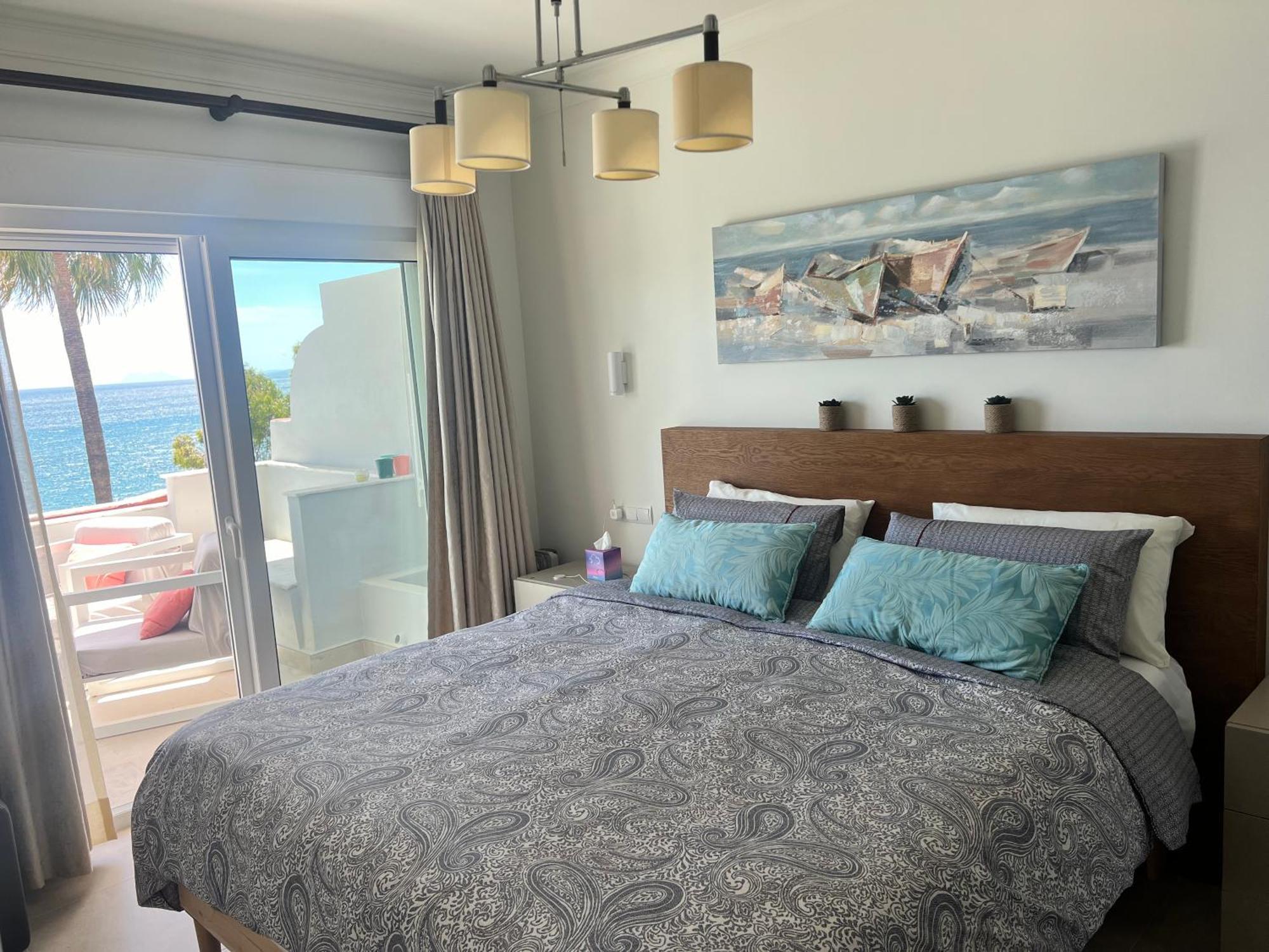 Appartement Front With Stunning Sea Views Estepona