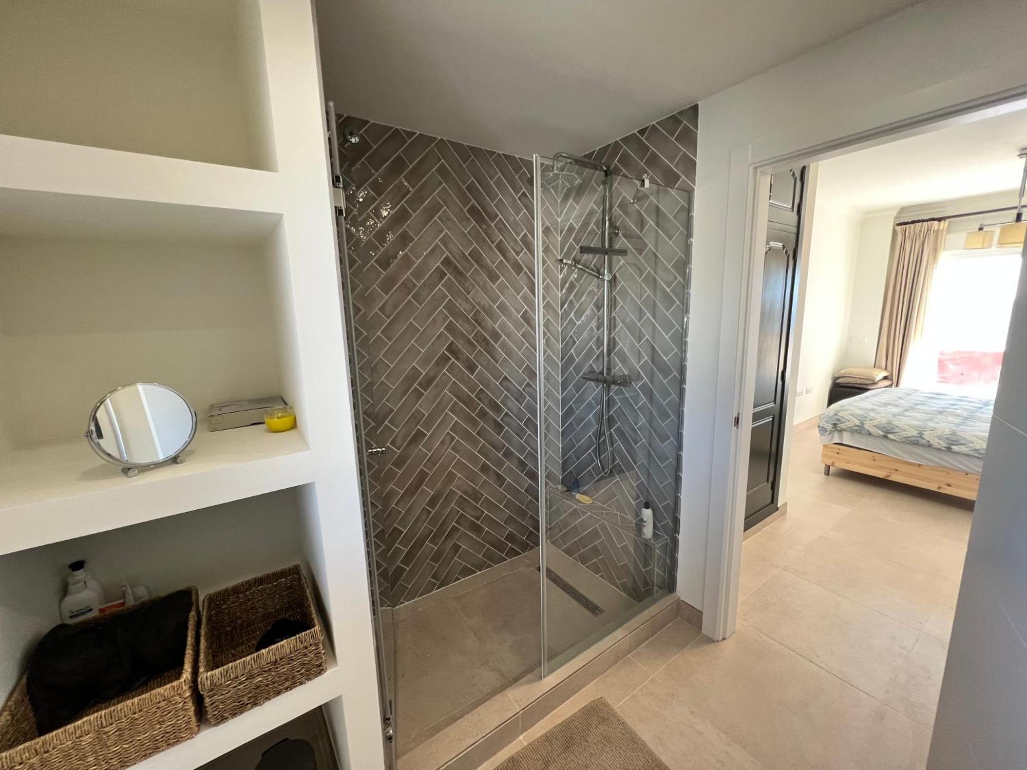 Appartement Front With Stunning Sea Views