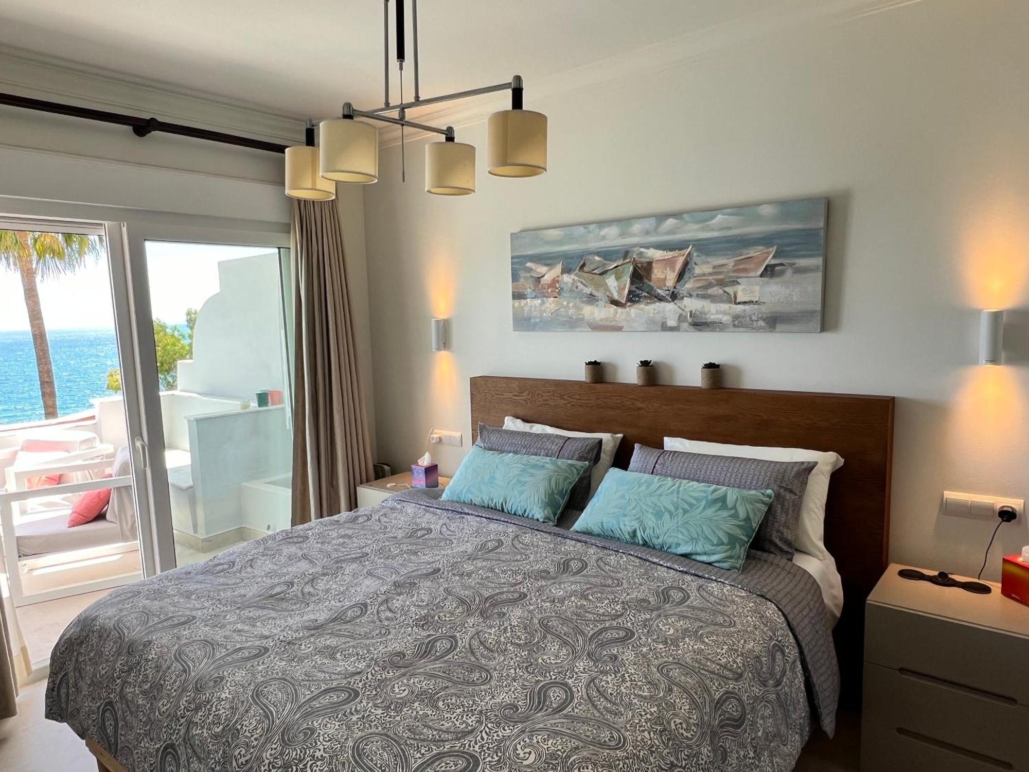 Appartement Front With Stunning Sea Views Estepona