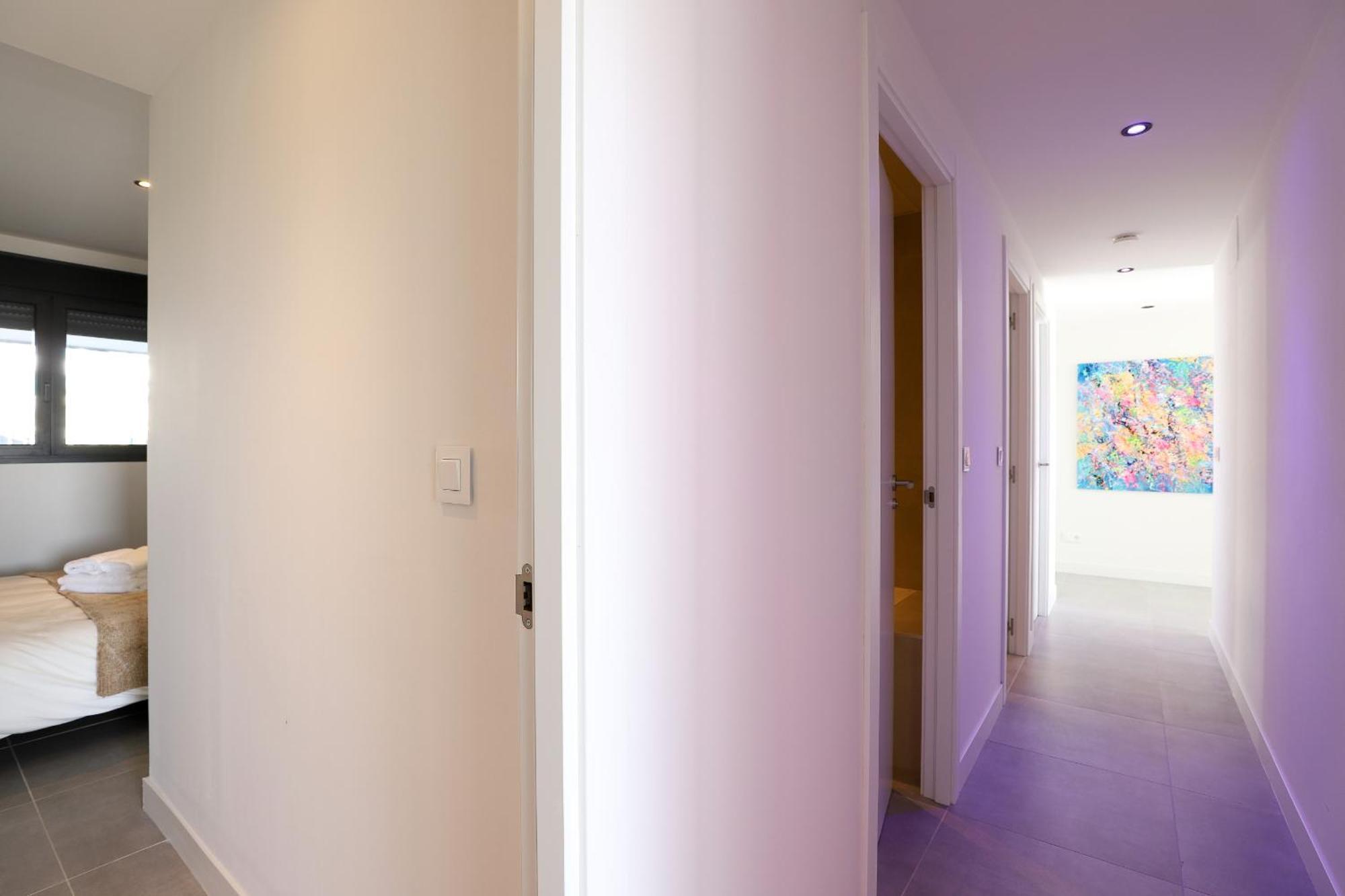 Oasis 325 Kronos - 3 Bedroom Apartment *