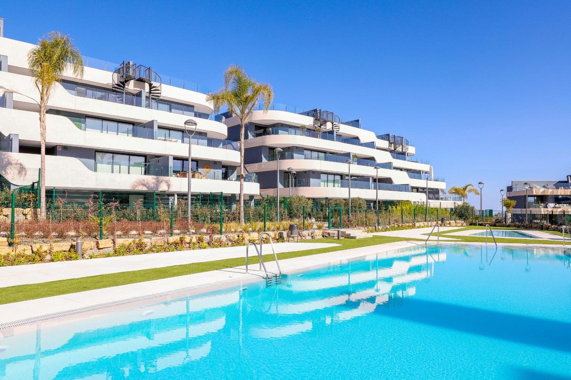 Oasis 325 Kronos - 3 Bedroom *