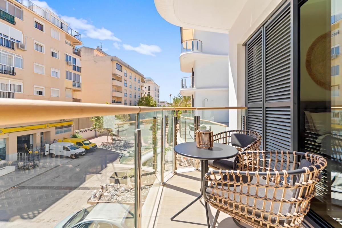 Apartment Coastal Haven In Center Estepona