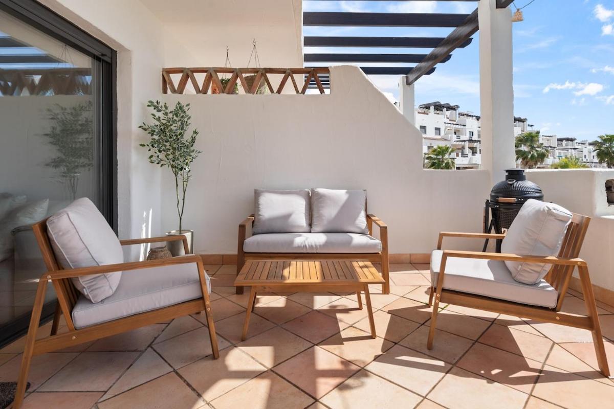Luxury With Big Terrace Apartment