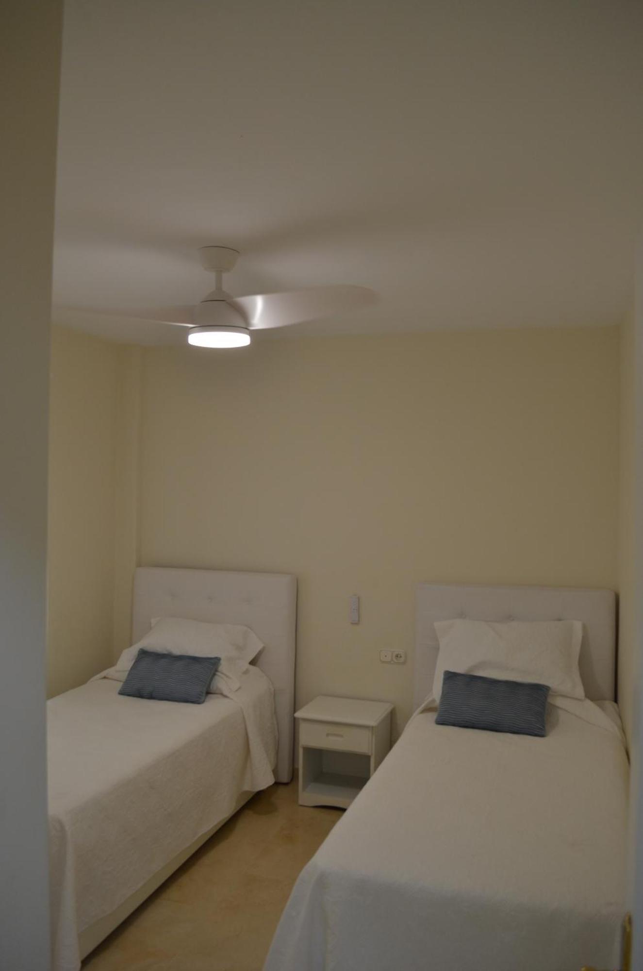 Frontline Deluxe 3br Apartamento *