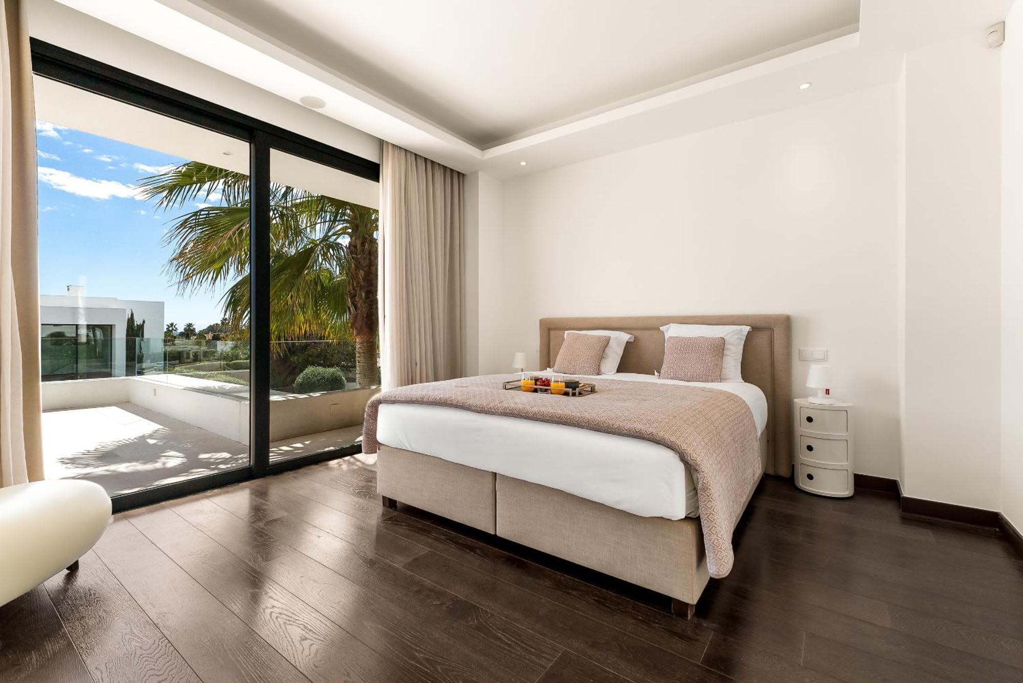 Aurora - Marbella - Contemporary In New Golden Mile