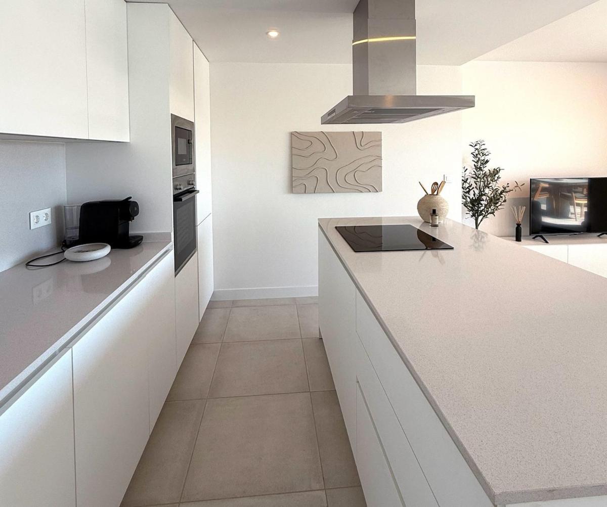 Apartment Oasis 325 - 2 Bedroom With Frontal Sea And Mountain View Estepona