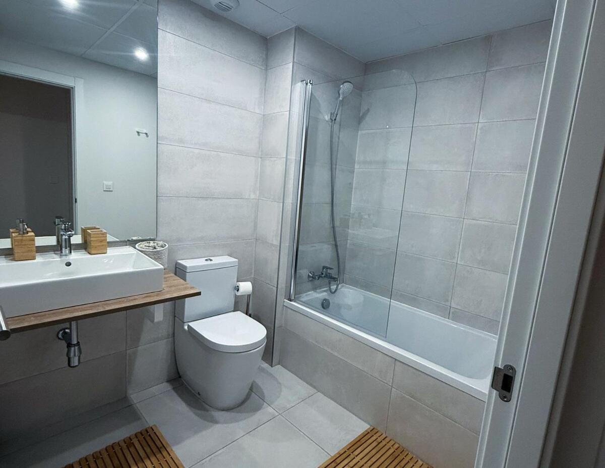 Oasis 325 2Nd Floor With Sea- And Mountain View * Estepona