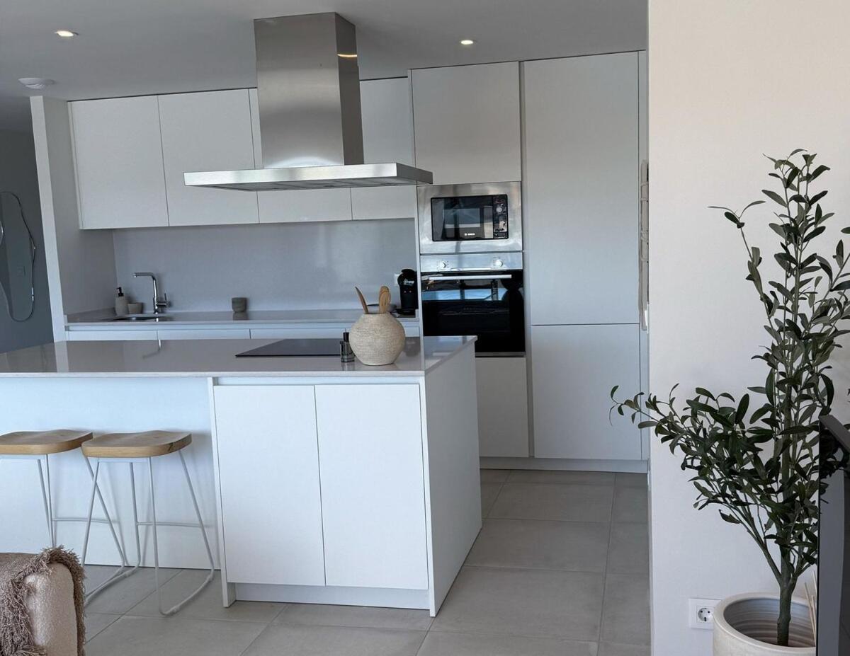 Oasis 325 2Nd Floor With Sea- And Mountain View Estepona