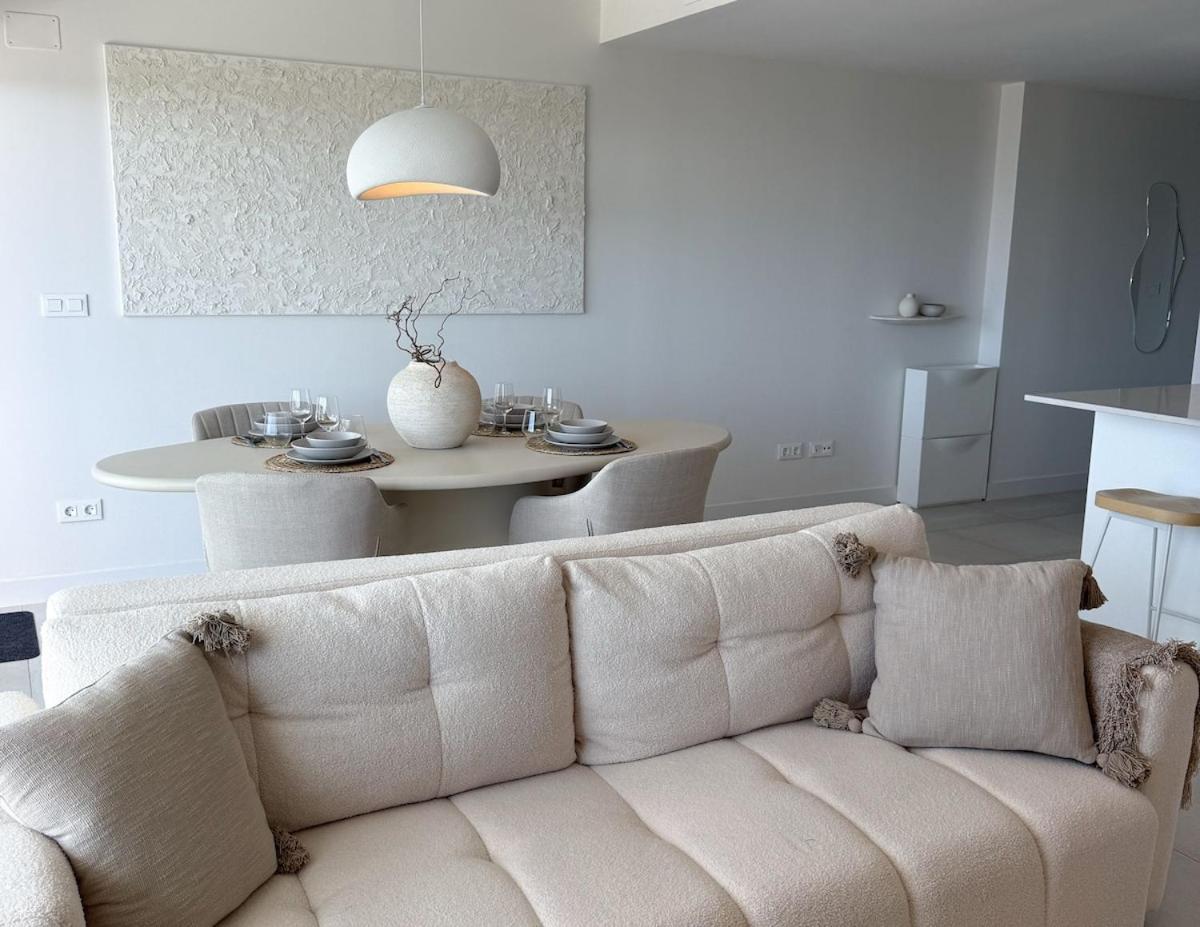 Oasis 325 2Nd Floor With Sea- And Mountain View *