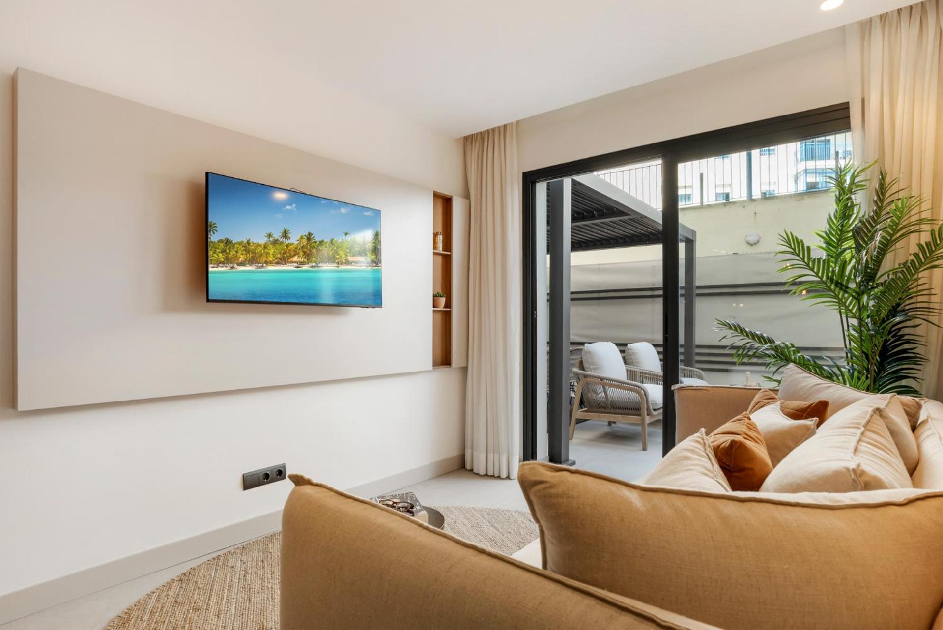 Stylish 2br In Estepona, Walk To & Old Town *