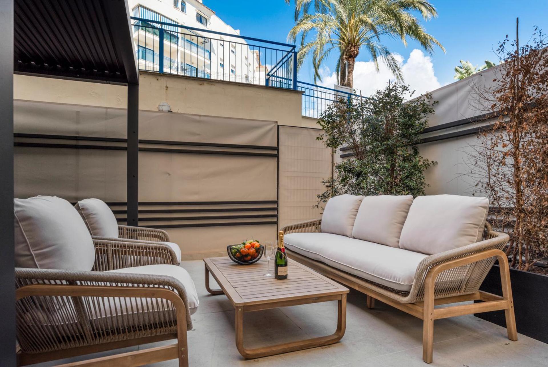 Stylish 2br In Estepona, Walk To & Old Town *
