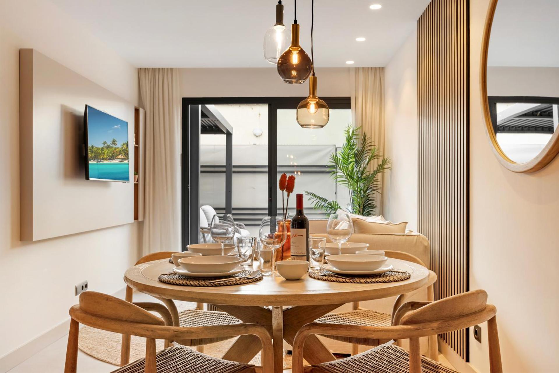 Stylish 2br In Estepona, Walk To & Old Town * Estepona