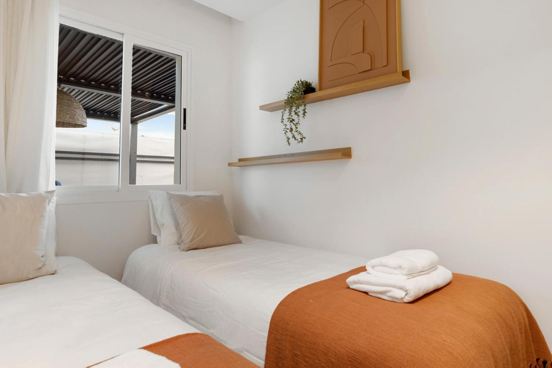 Stylish 2br In Estepona, Walk To & Old Town * Estepona
