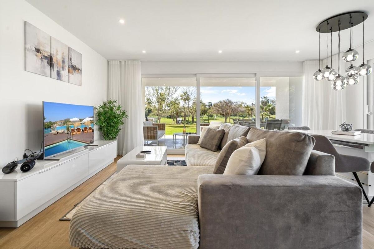 Al4-2107 - - Alcazaba Lagoon Apartment *