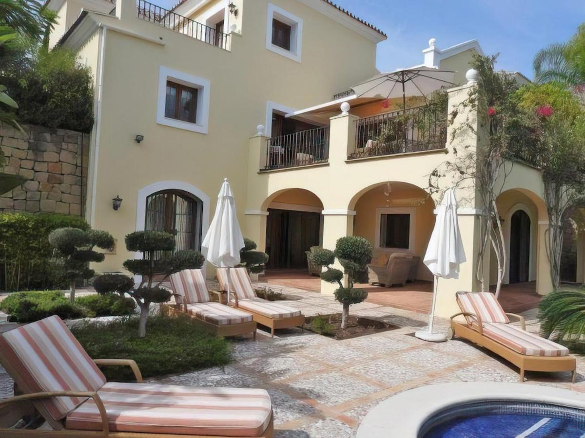 Luxury At Maria In El Paraiso Spain *