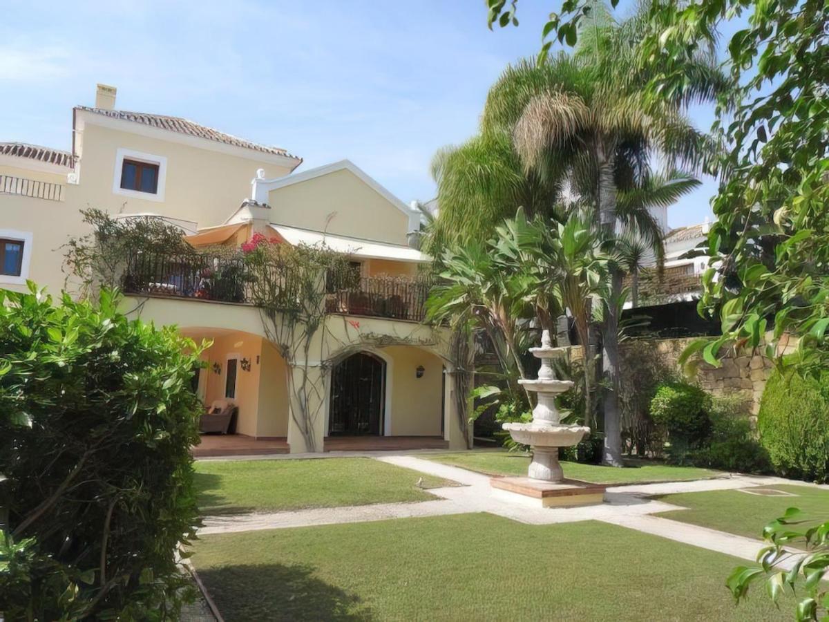 Villa Luxury At Maria In El Paraiso Spain Estepona