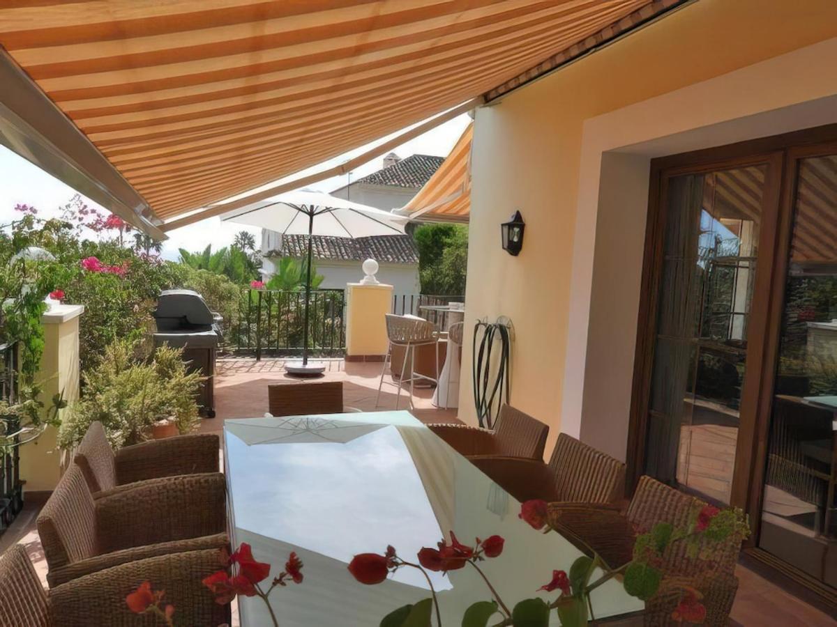 Luxury At Maria In El Paraiso Spain Villa
