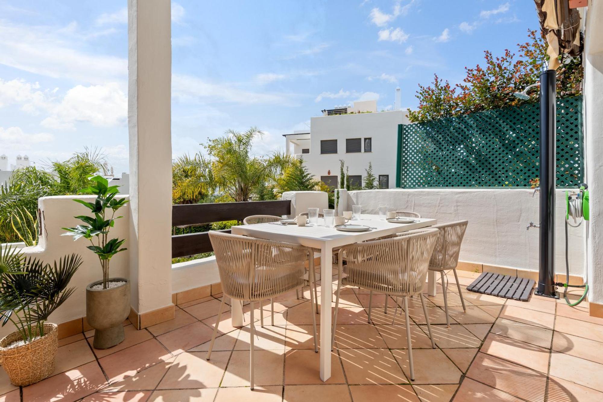 Apartment Luxury With Big Terrace