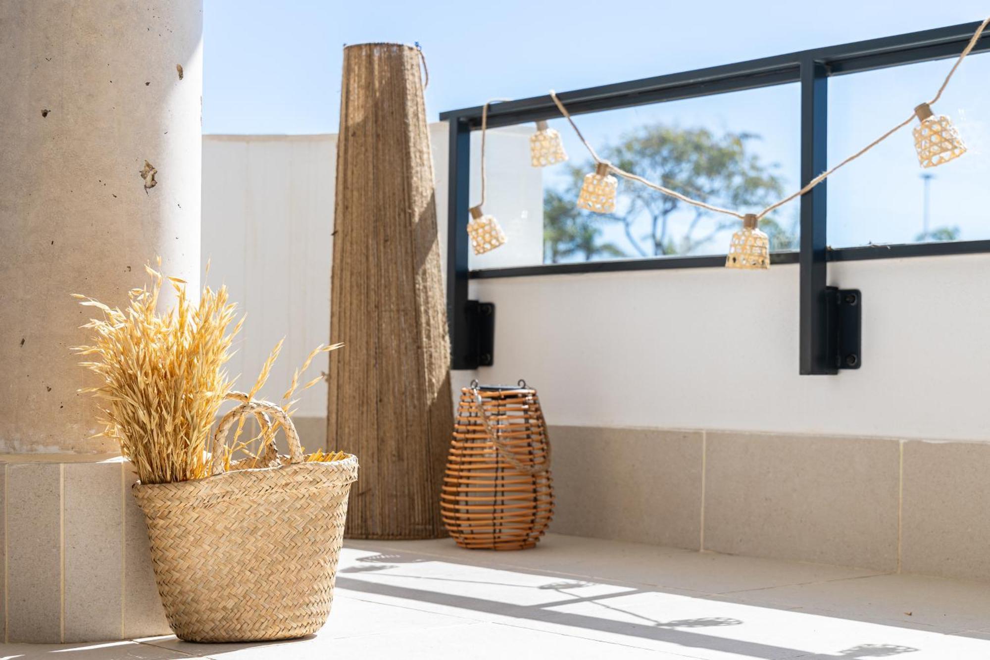 Deluxe With Terrace Aranya By Aora