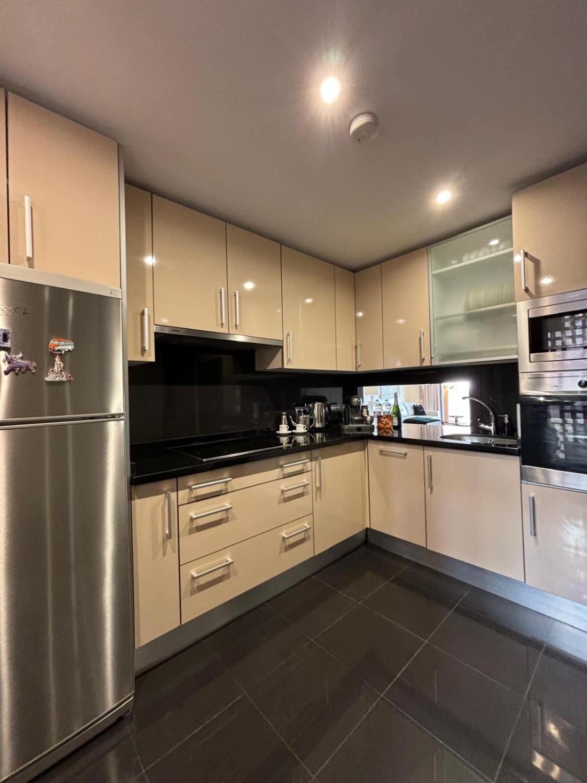 Seaview Elegance - *