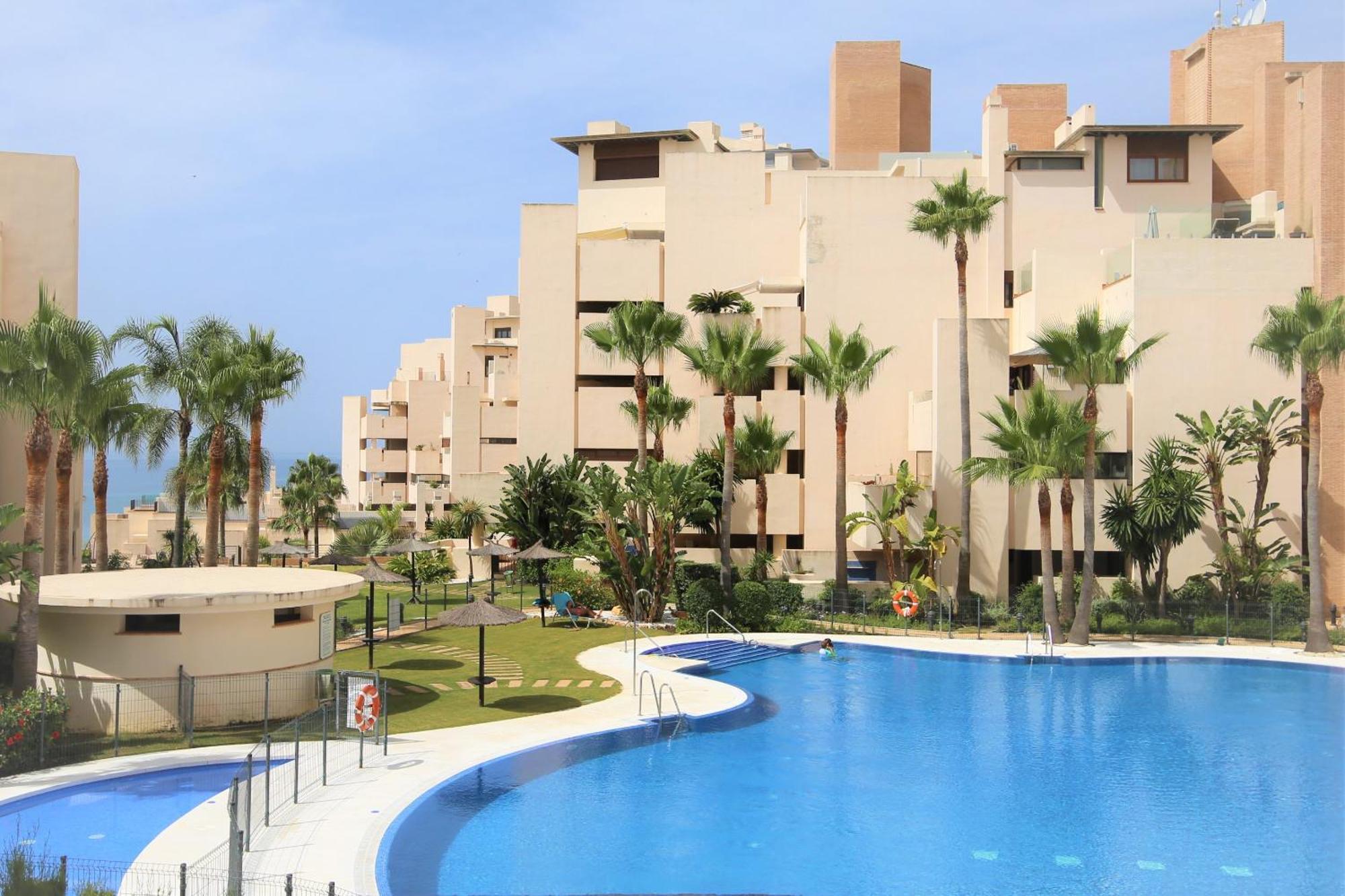 East Daisy Estepona