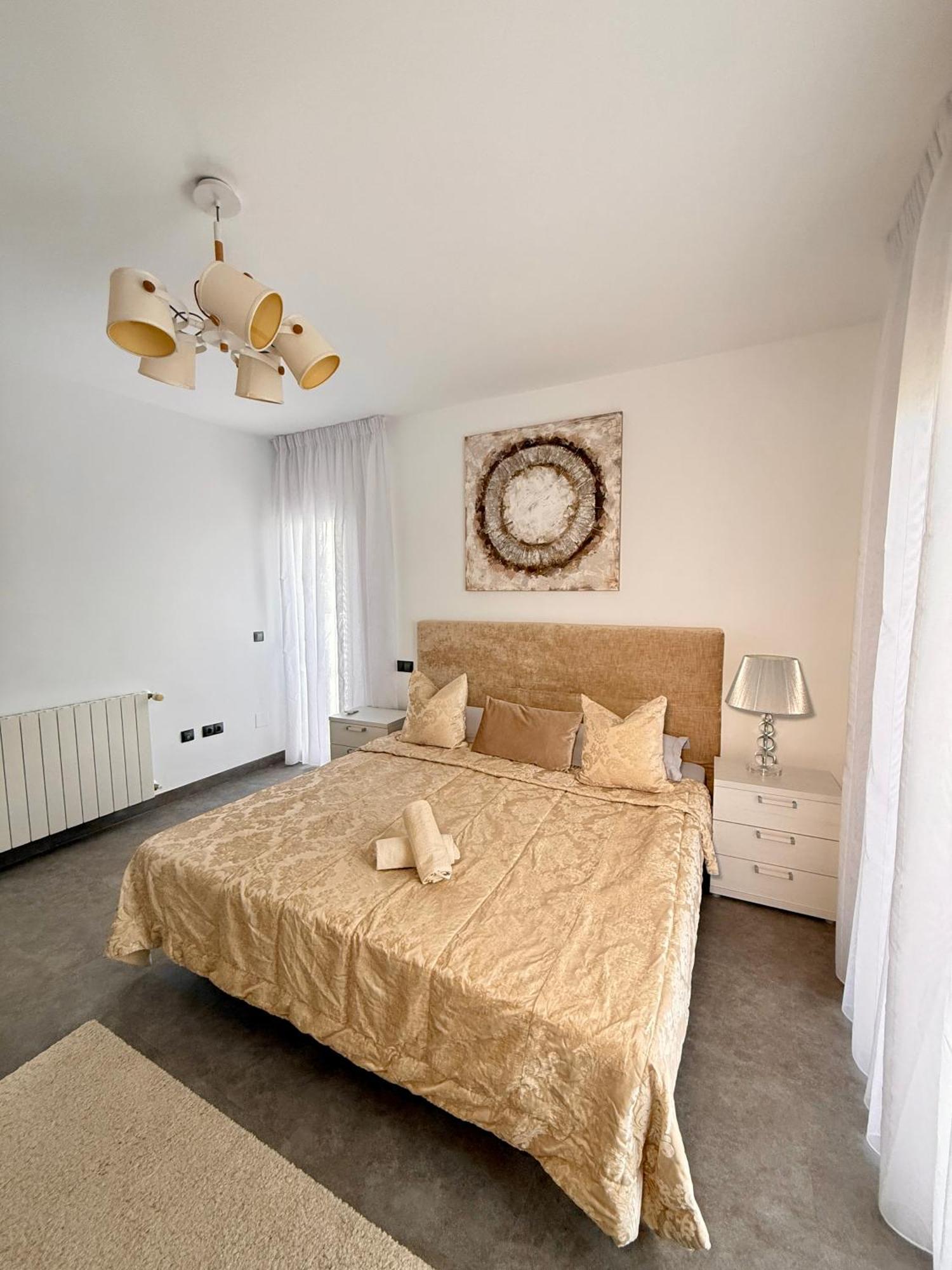 Stunning And Luxury In Marbella-atalaya - 250m To Gc Atalaya, 2x 18 Holes And Very Close To The Of San Pedro De Alcantara And Puerto Banus Or Puente * Estepona
