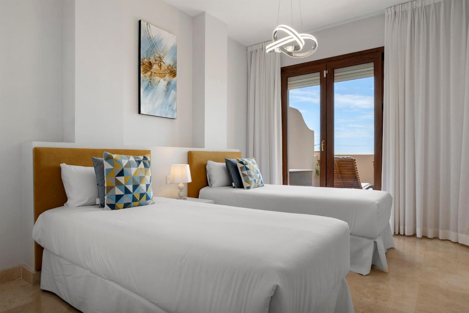 Townhouse In Paraiso