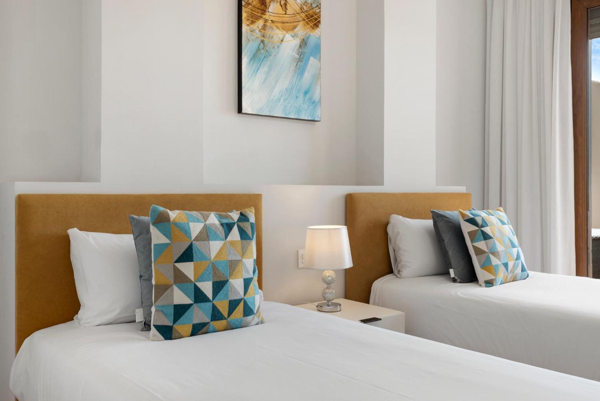Townhouse In Paraiso * Estepona