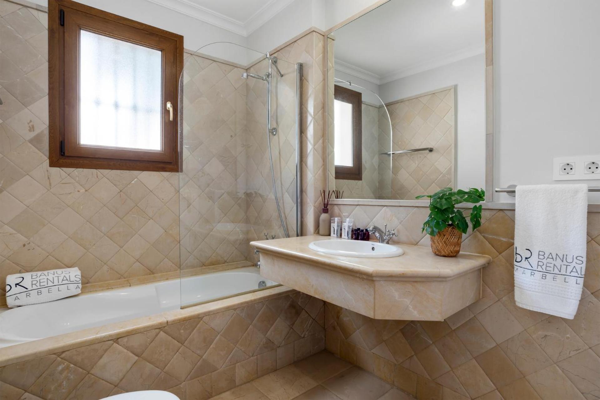 Townhouse In Paraiso Estepona