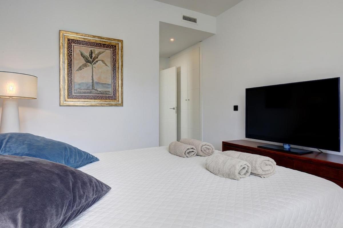 Stylish Hills With Lovely Views Apartment *