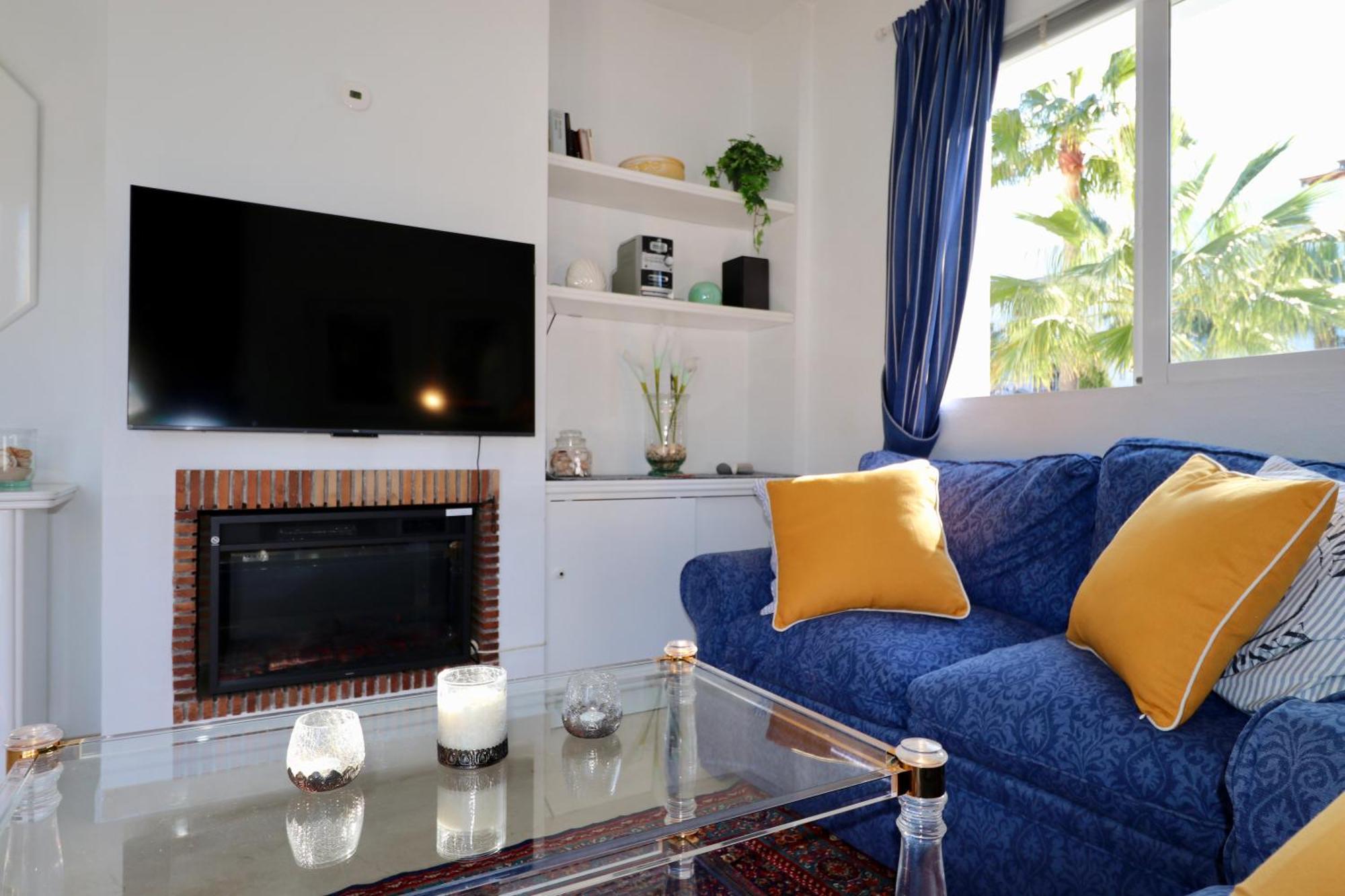 Apartment Golf Resort, Pool, Bbq, Massive Sunny Terrace With Mountain Views *