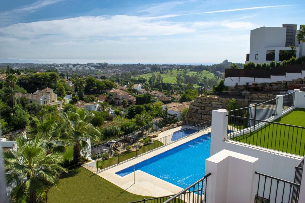 Luxury Penthouse Casa De Paraiso, Sea View, Pools, Golf Apartamento